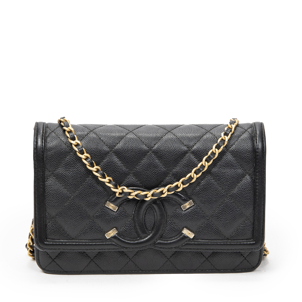 Chanel Filigree Wallet on Chain